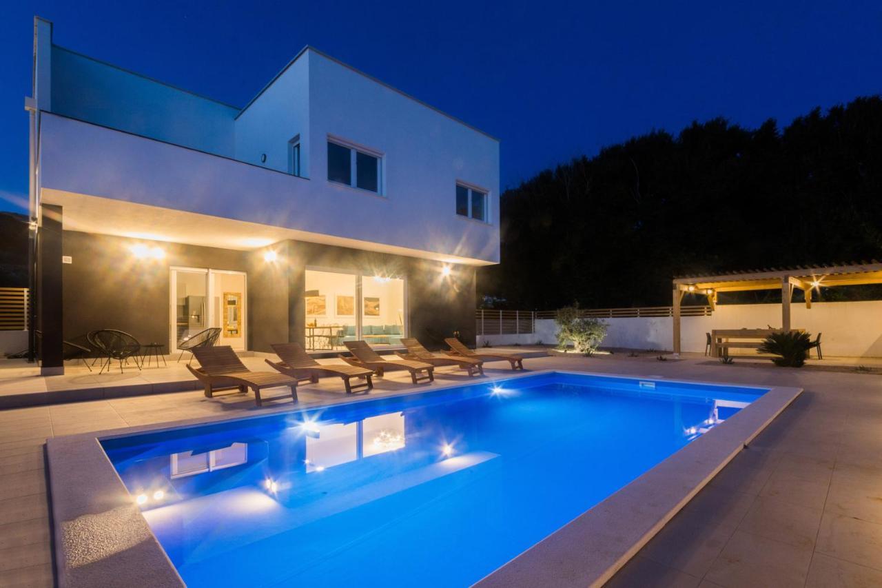 Villa Belveder พาก ภายนอก รูปภาพ